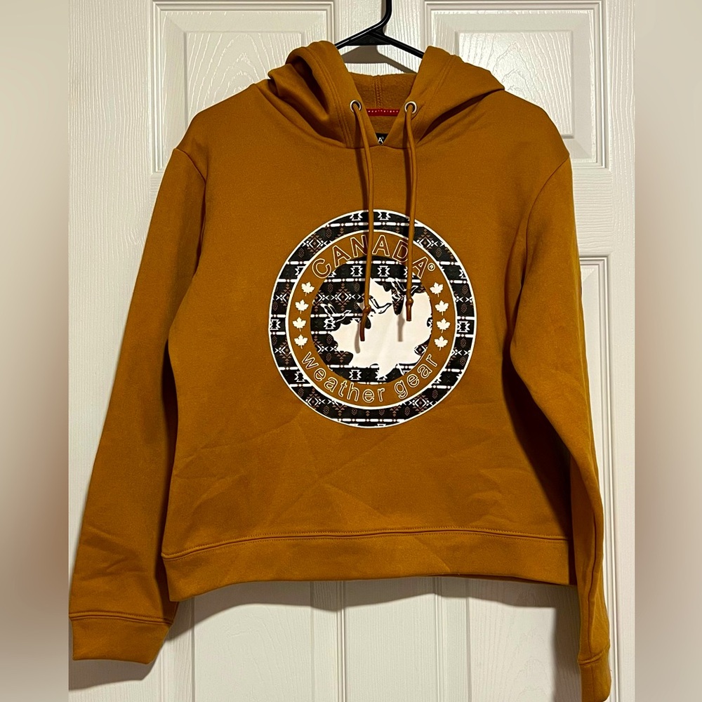Canada Weathergear Graphic Mustard Hoodie Unisex Style Small